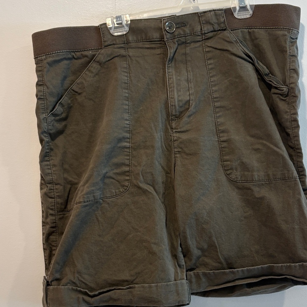 Lee Men's Dark Brown Cargo Shorts
